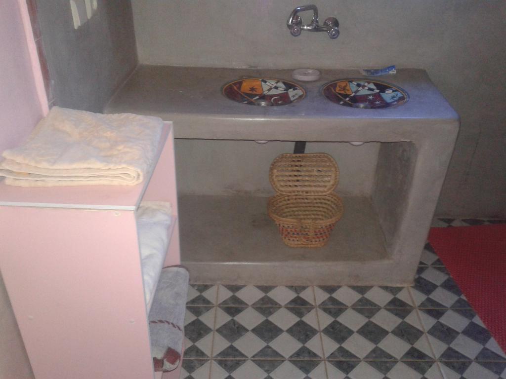 Auberge Le Jardin De La Source Aït Ben Ali Δωμάτιο φωτογραφία